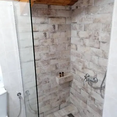 Porto Gerakas Villa *