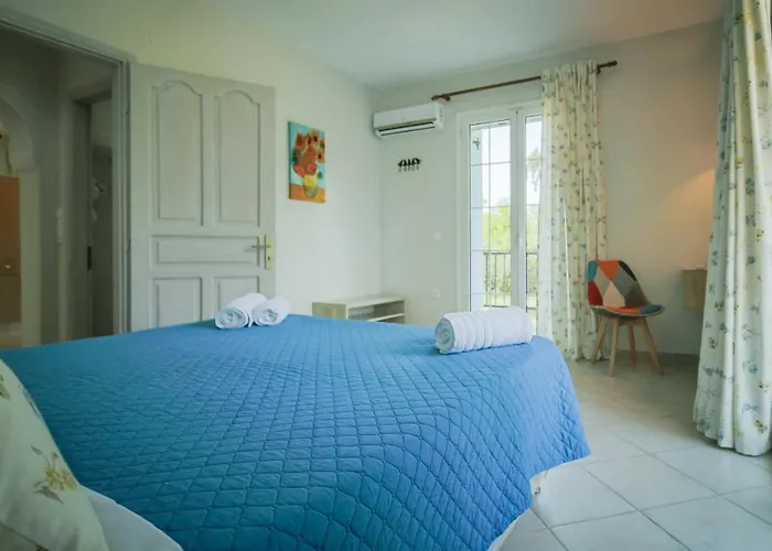 Porto Gerakas Villa *